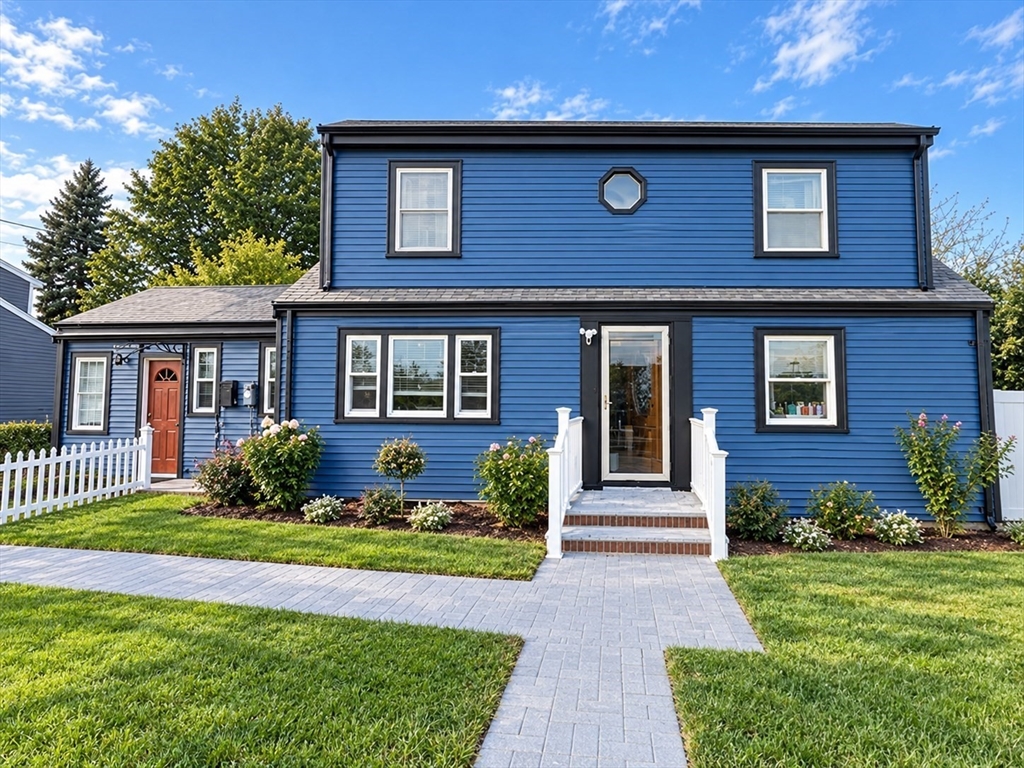 91 Grove Street in Waltham