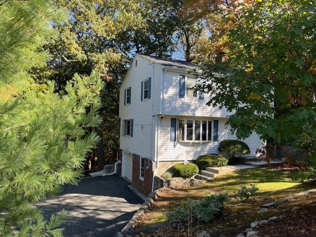 6 Longhill Road in Lynn