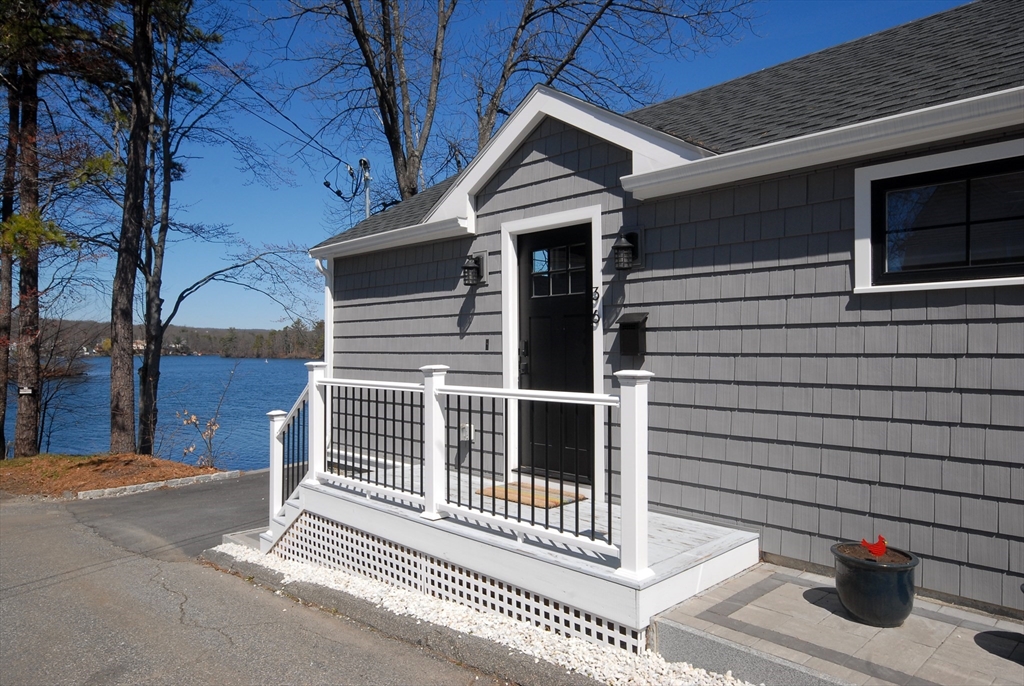 36 Canna Dr in Shrewsbury