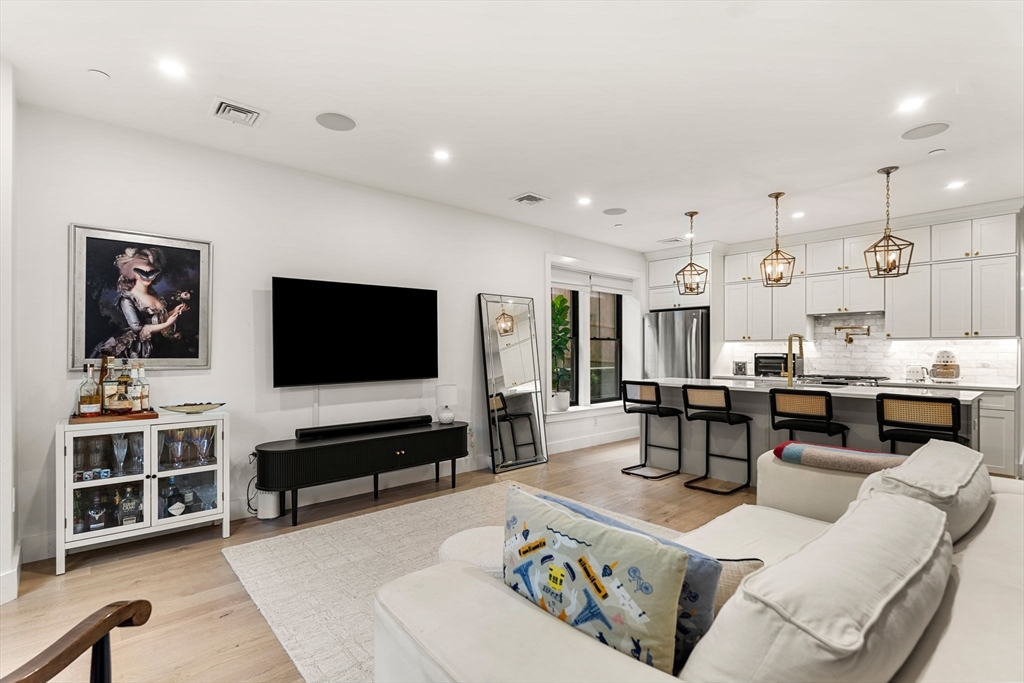 12 Bowdoin Ave #1 in Dorchester