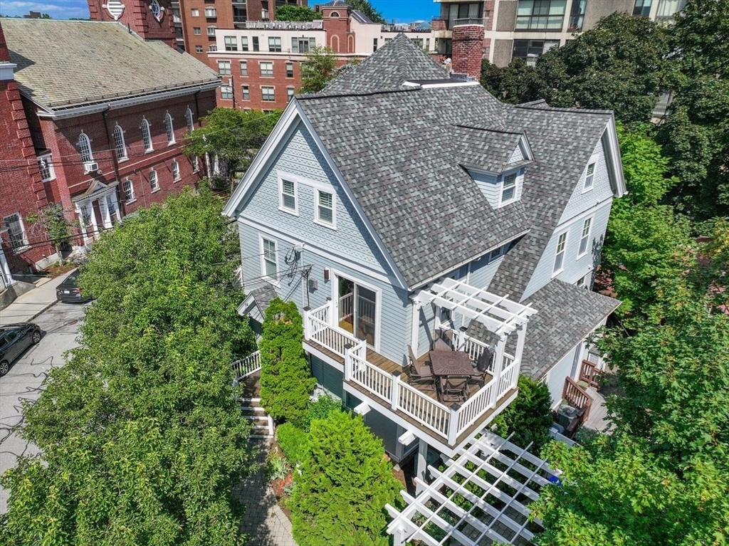 51 Sewall Ave #2 in Brookline