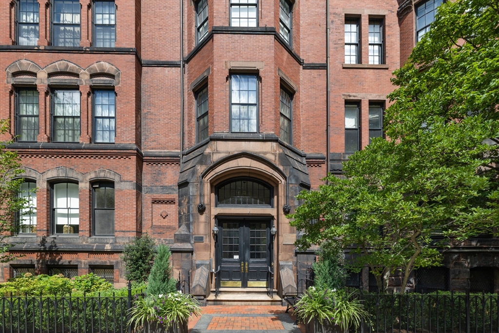 191 Commonwealth Avenue #PH61 in Boston