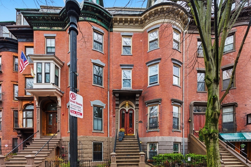 36 Worcester Sq #A in Boston