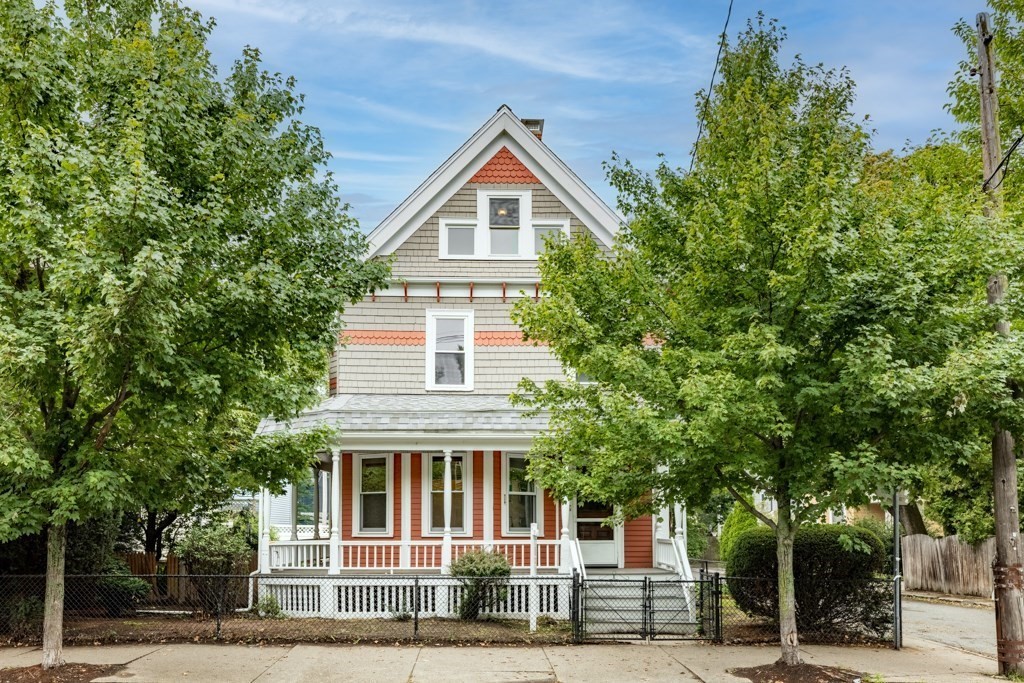 136 Elm Street in Cambridge