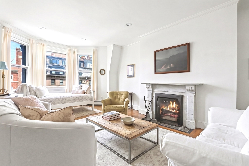 277 Beacon St #4A in Boston