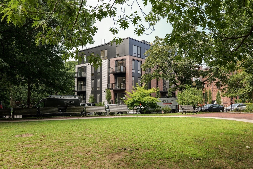 80 Vernon Street #Unit 1-A in Brookline