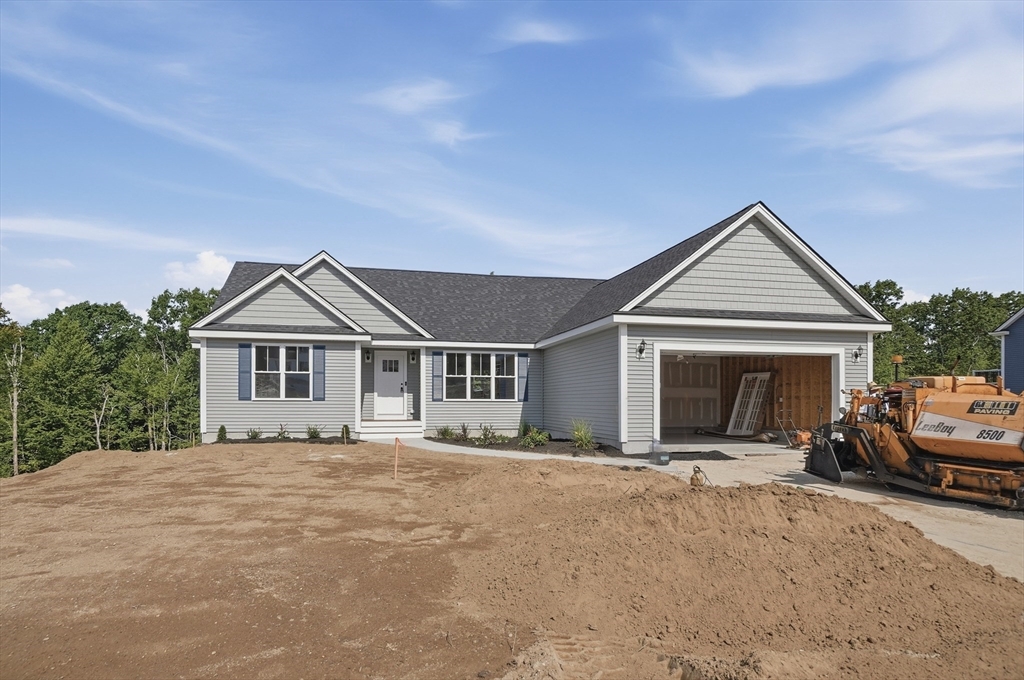 155 Turner Farm Road in Uxbridge