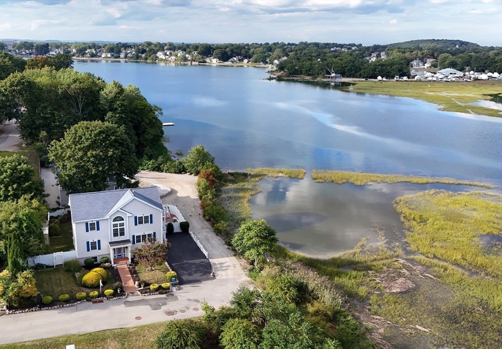 5 Seminole Ave in Weymouth