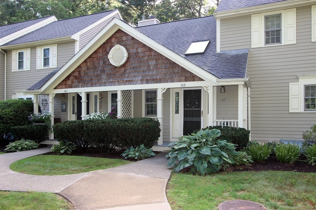 163 Ashley Lane #163 in Middleboro