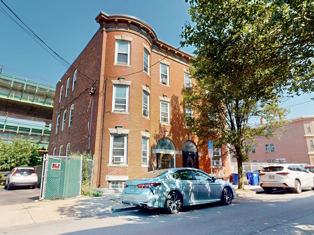 122 Chestnut Street #2 in Chelsea
