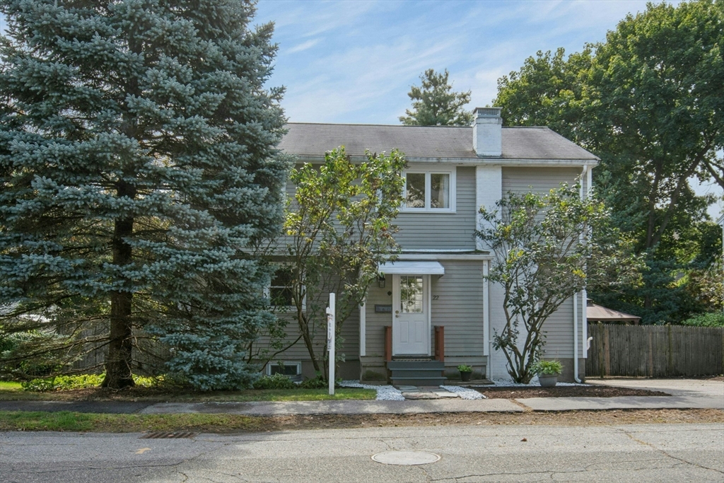 22 Westlund Rd in Belmont