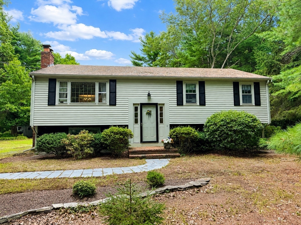 120 Halfway Pond Rd in Plymouth