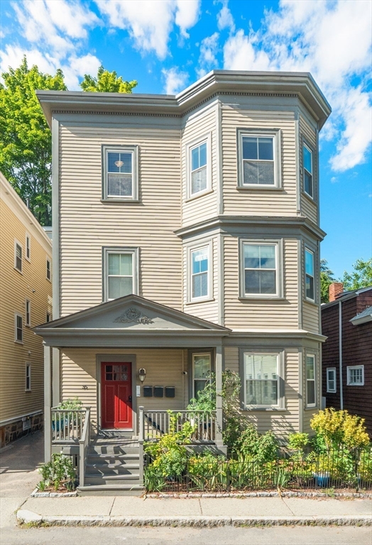 35 White Pl #3 in Brookline