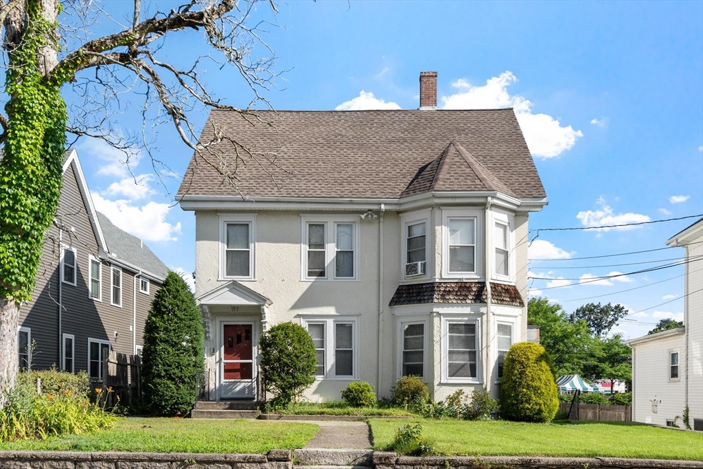 53 Summer St in Natick