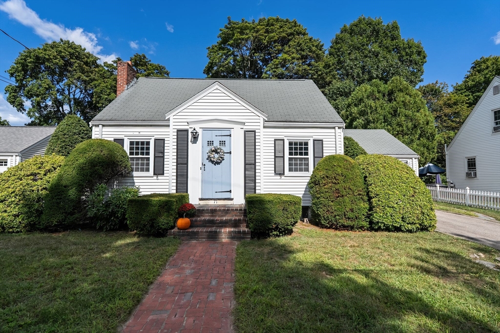 71 Sheppard Ave in Braintree