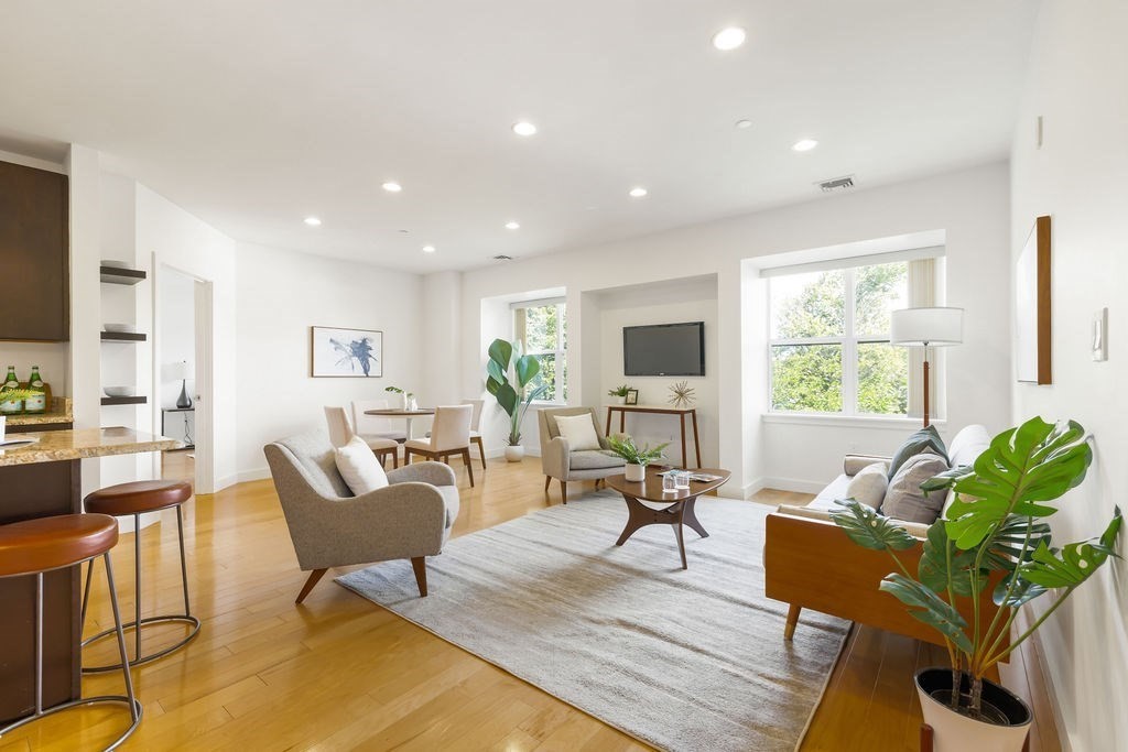 65 Beacon St #403 in Somerville