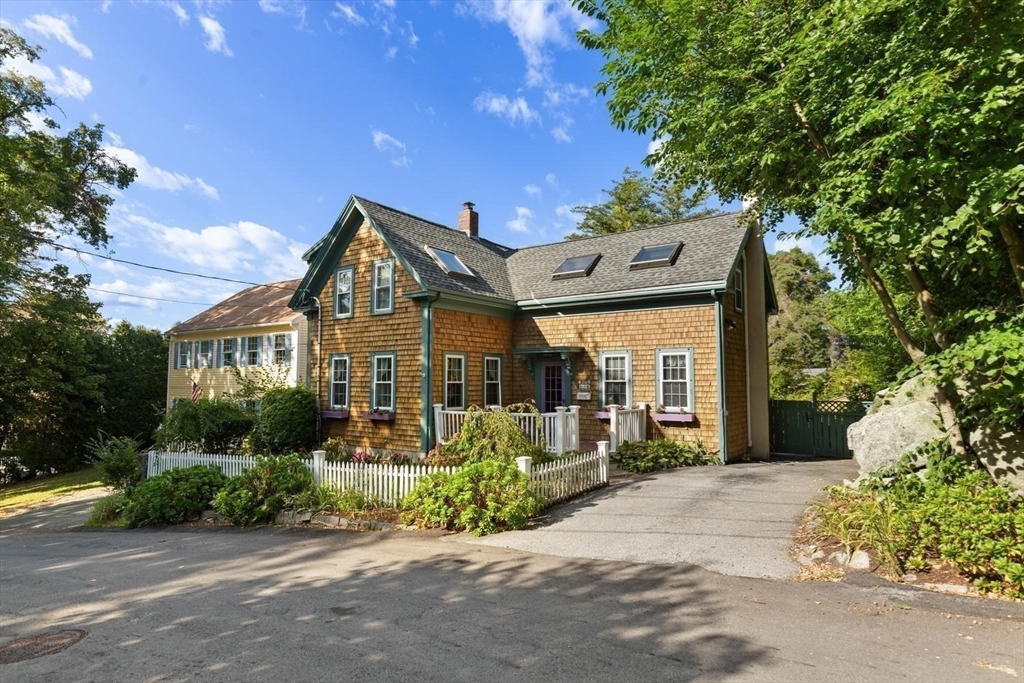 3 Spring Lane in Rockport