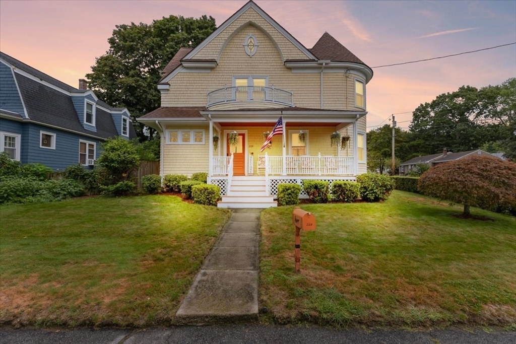 220 Smith St in North Attleboro