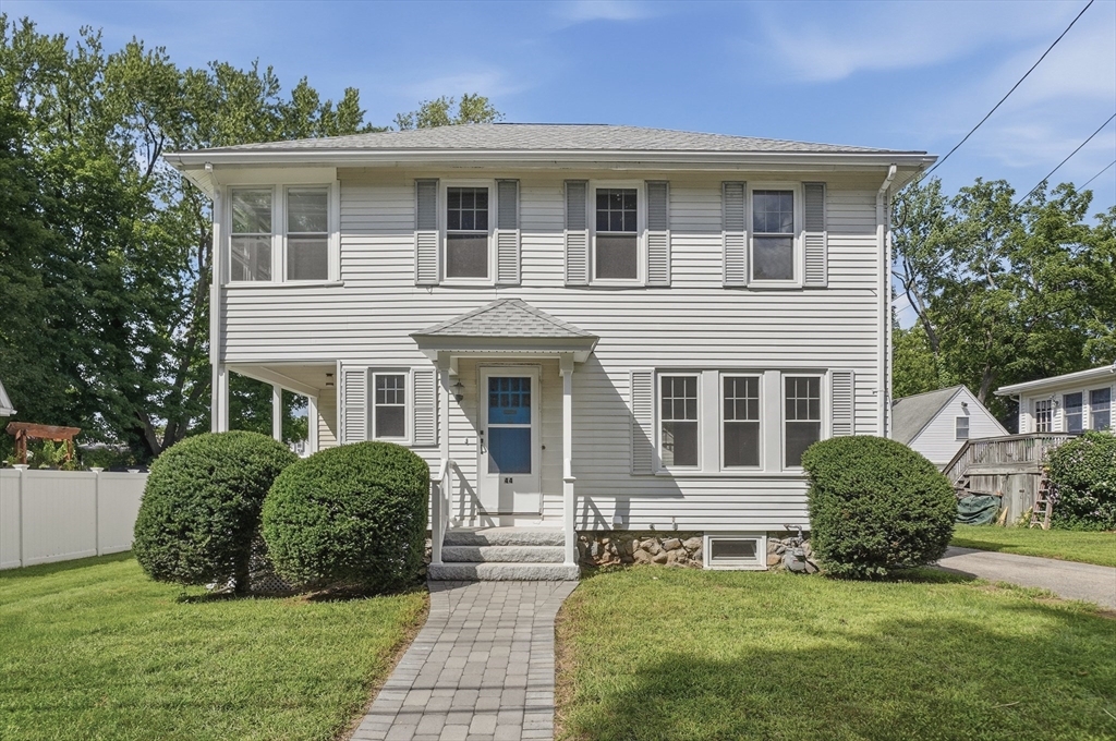 44 Edinboro Street in Marlborough