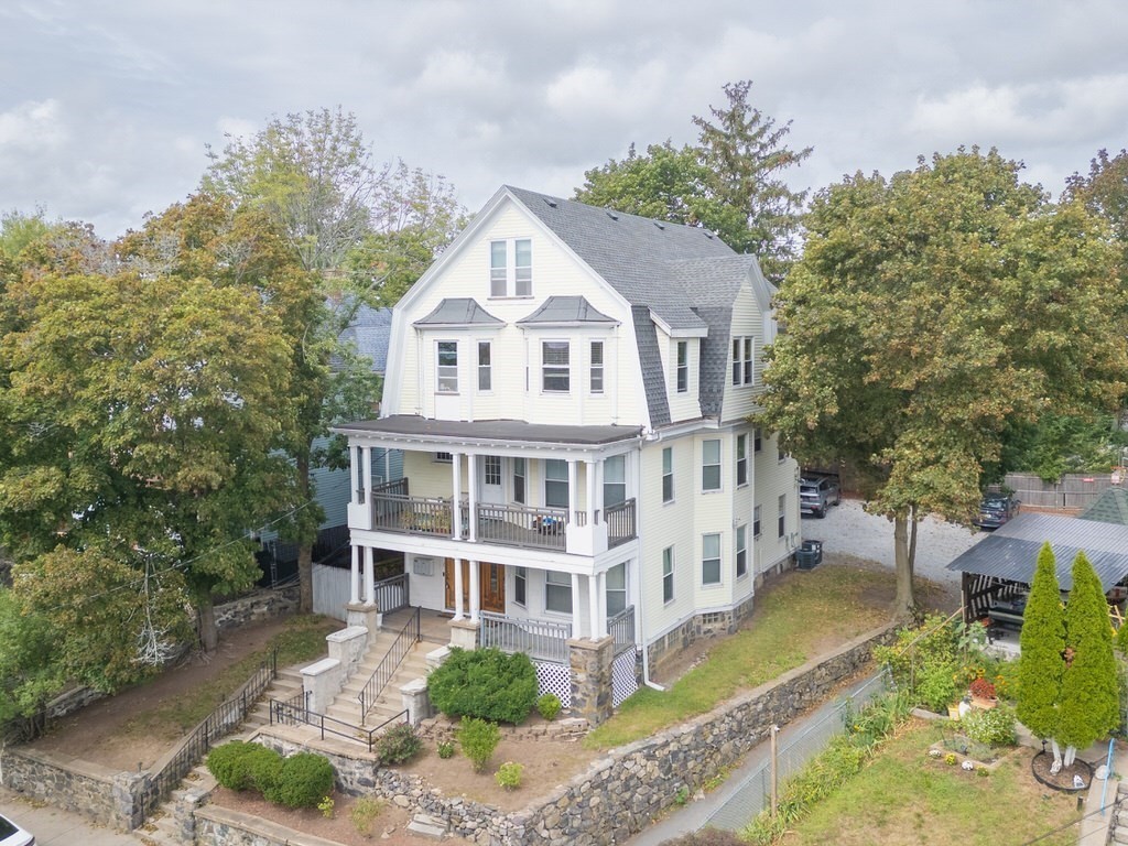 122-124 Beacon Hill Ave #1 in Lynn
