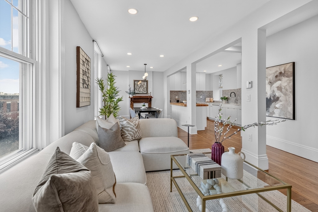 44 Beacon St #4 in Chelsea