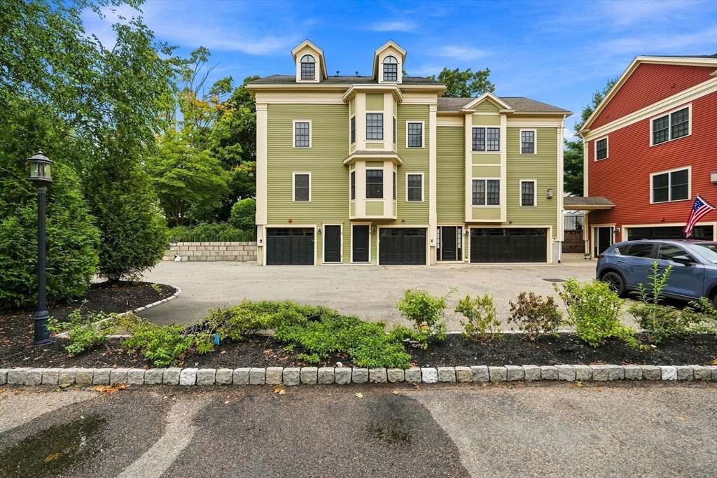 426 Main St #1 in Waltham