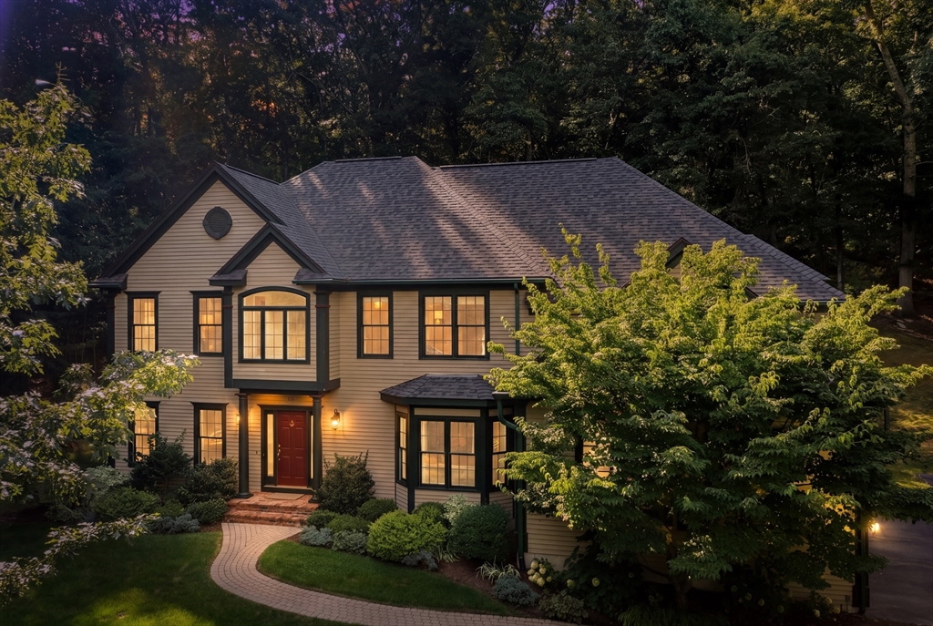 111 Dutton Road in Sudbury