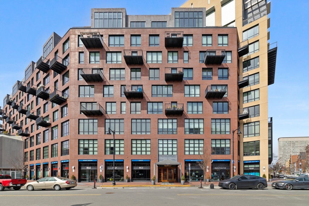 505 Tremont St #613 in Boston