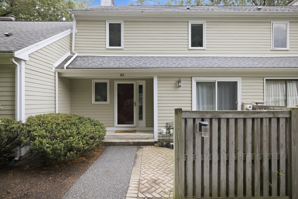 83 Fifer Lane #83 in Lexington