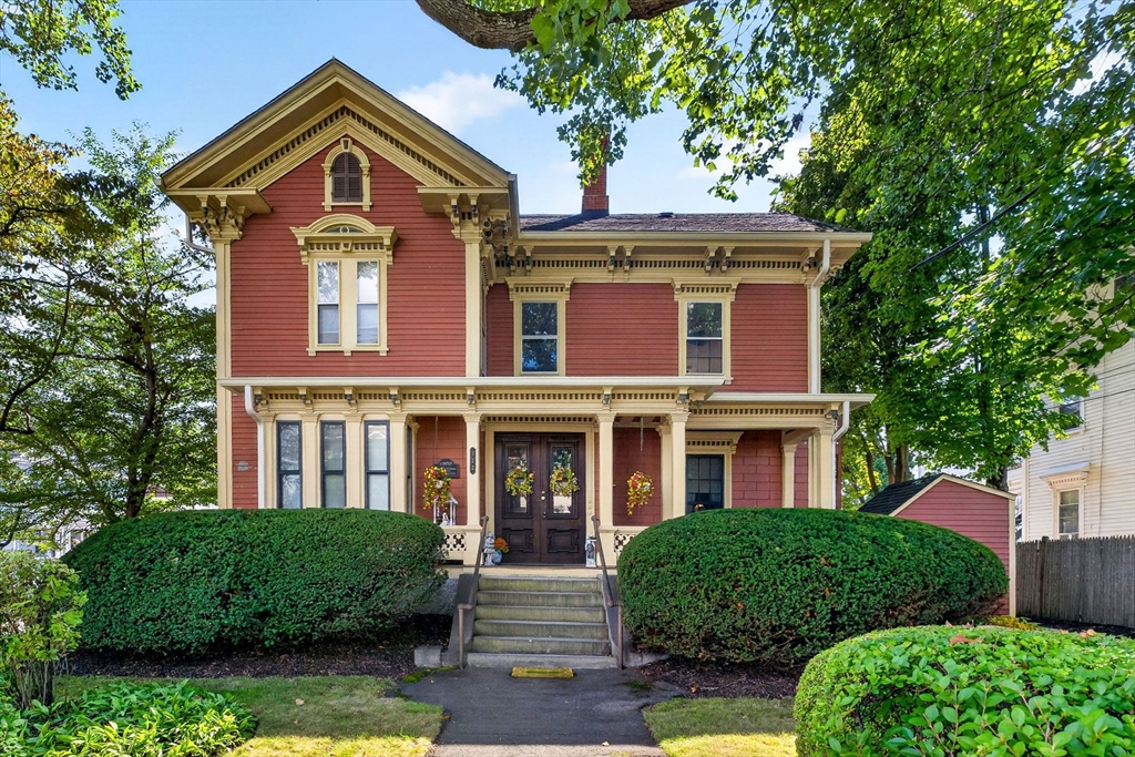 122 W Wyoming Ave #C in Melrose