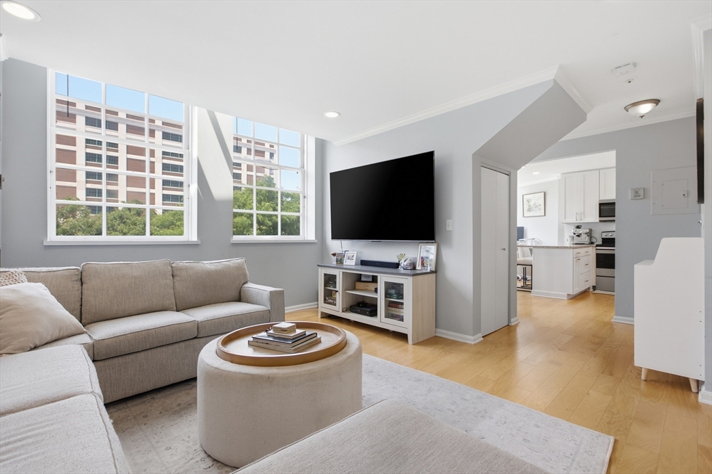 106 13th Street #321 in Charlestown