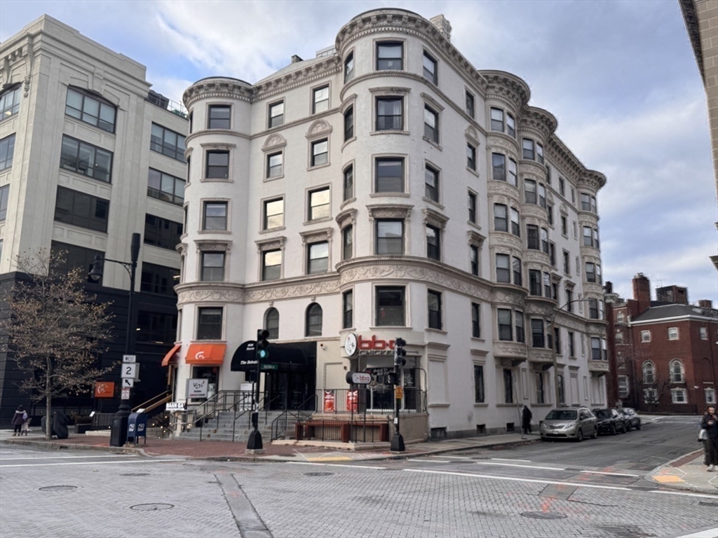 636 Beacon St #404 in Boston