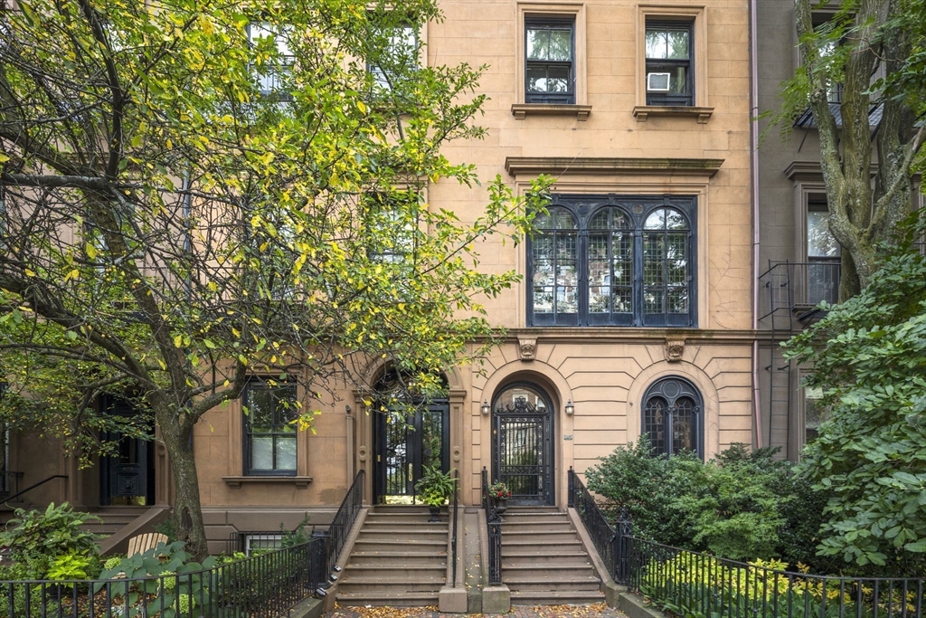 105 Beacon st., #10 in Boston