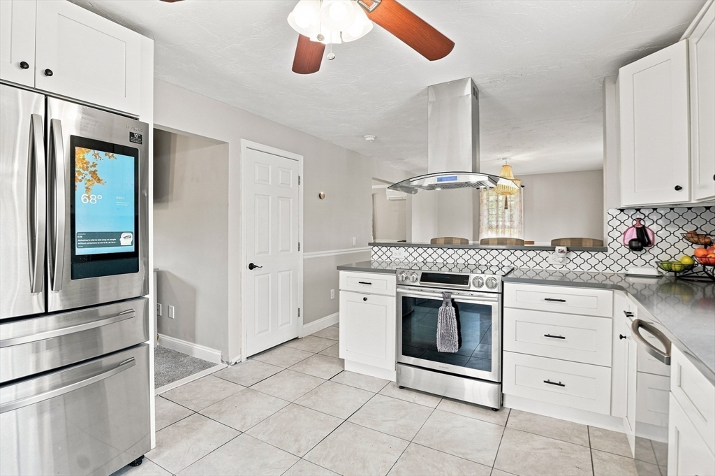 6 Westview Drive in Sutton