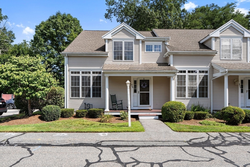 864 Brockton Ave #864 in Abington
