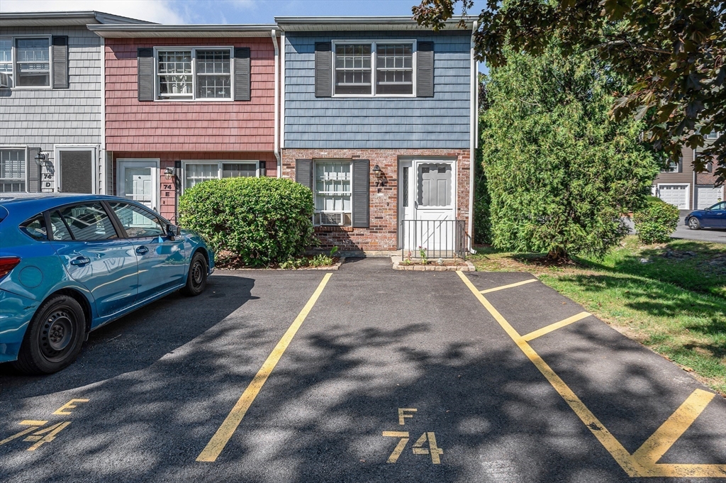 74 Roper St #F in Lowell
