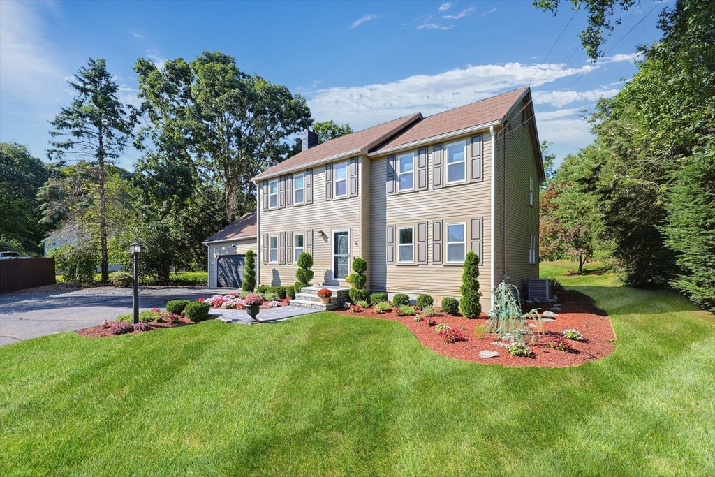 34 Zarek Dr in Attleboro