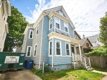 12 Perry St in Somerville