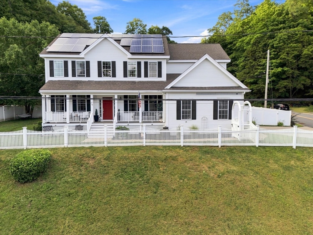24 Monroe St in Amesbury