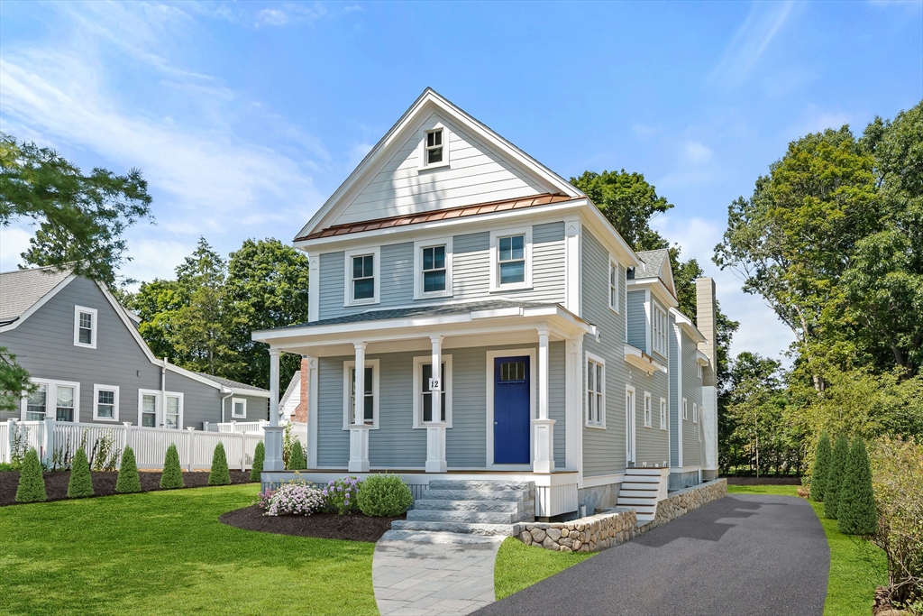 12 Mellon Road in Wellesley