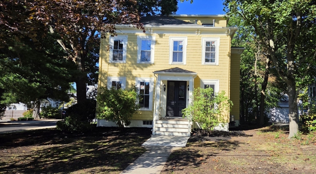 36 Mystic St in Medford