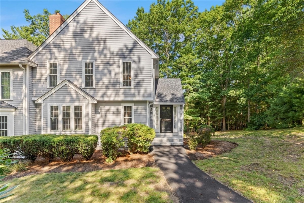 521 West street #12 in Duxbury