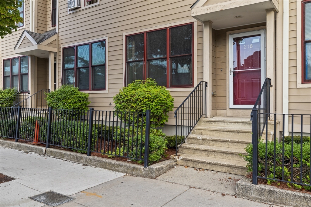218 Humboldt Ave #218 in Dorchester