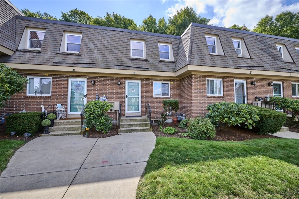 12 Walcott Valley Drive #12 in Hopkinton