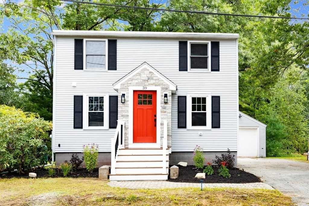 39 Birch St in Tewksbury