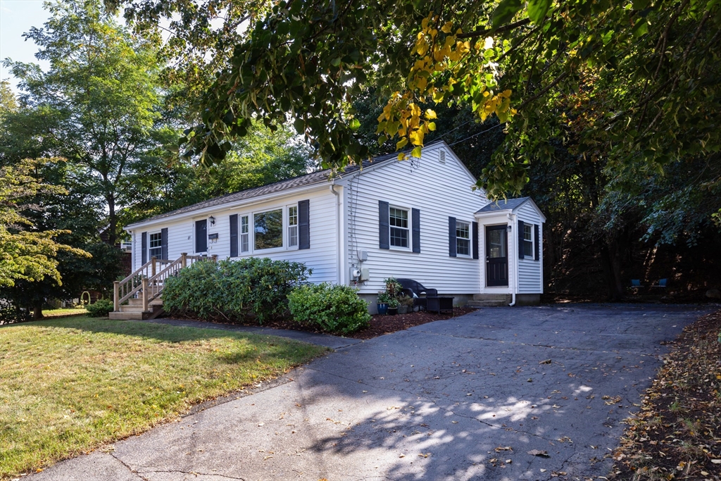 64 Alden St in Plymouth