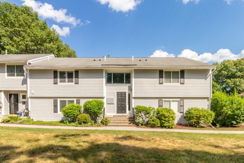 4 Beals Cove Rd #G in Hingham