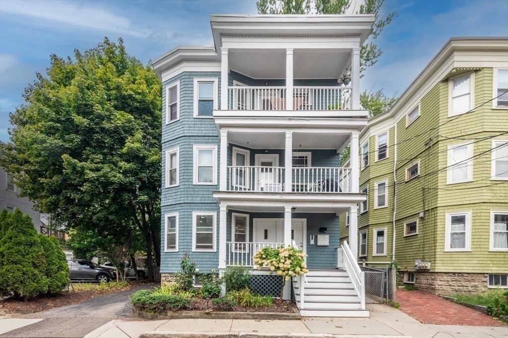 29-31 Washburn Ave #1A in Cambridge