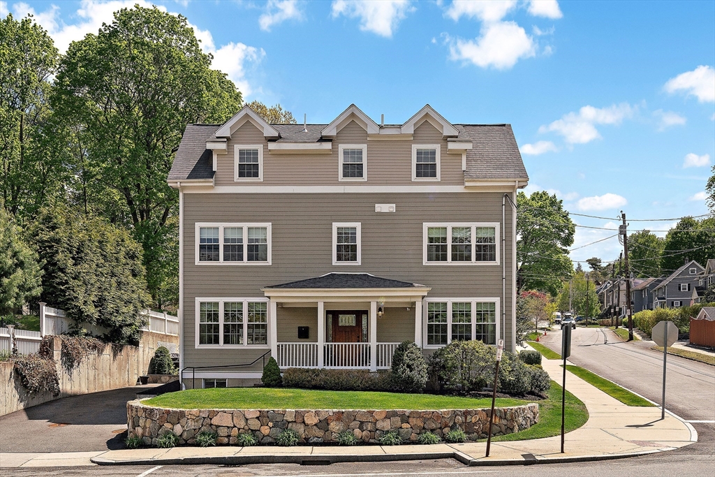 465 Washington Street in Winchester