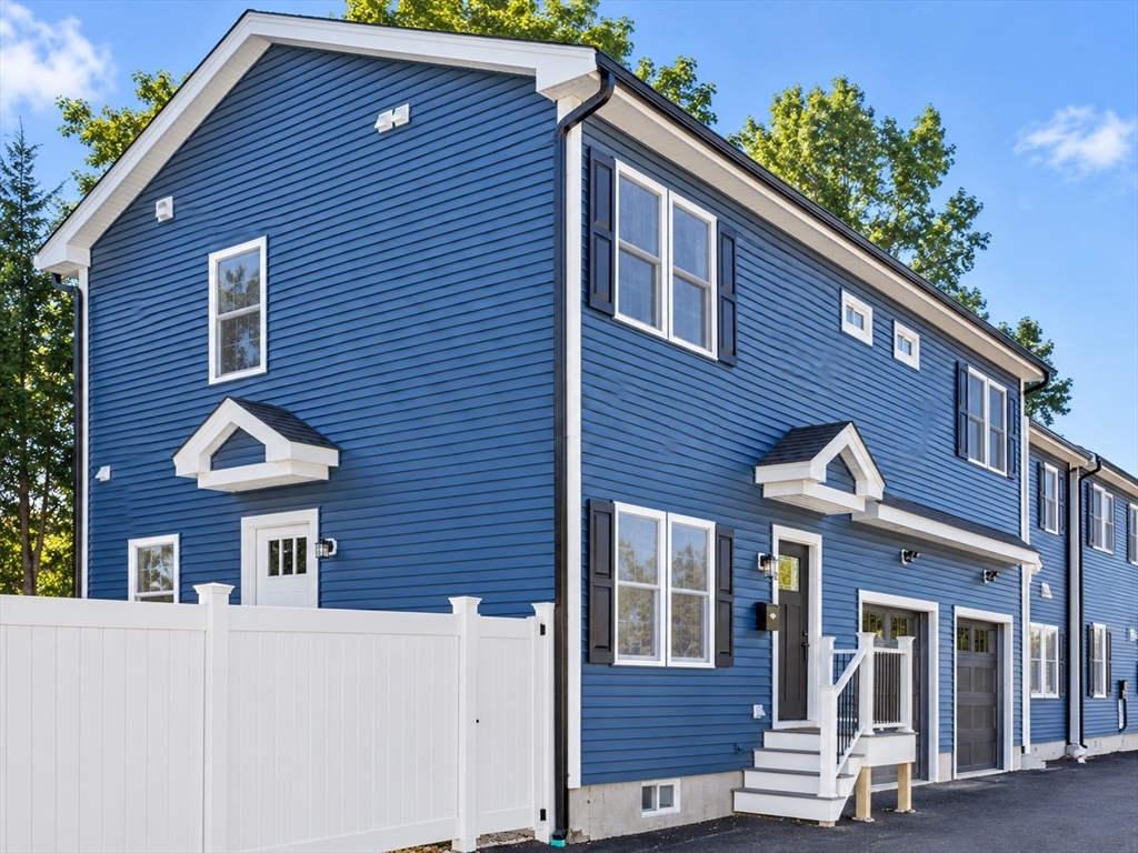 28 ASH STREET #2 in Waltham